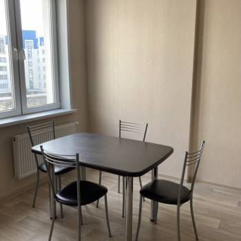 Сдается 2-х комнатная квартира, 64 м²