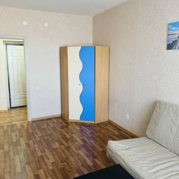 Сдается 1-комнатная квартира, 42 м²