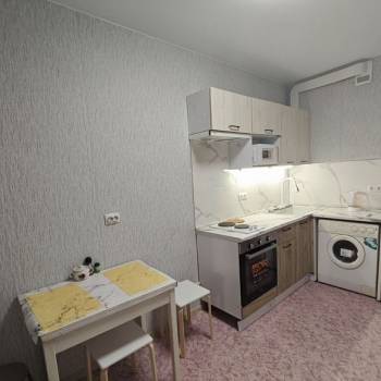 Сдается 1-комнатная квартира, 47 м²