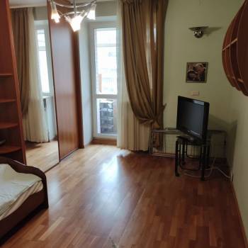 Сдается Многокомнатная квартира, 262 м²