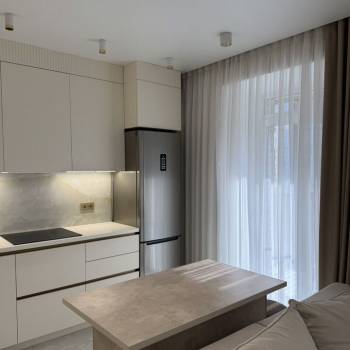 Сдается 1-комнатная квартира, 42 м²