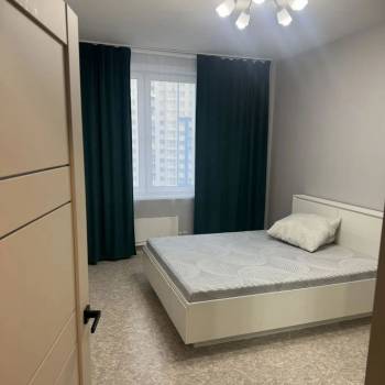 Сдается 1-комнатная квартира, 42 м²