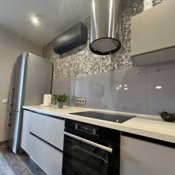 Сдается 1-комнатная квартира, 43 м²