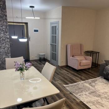 Сдается 1-комнатная квартира, 43 м²