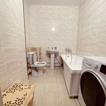 Сдается Многокомнатная квартира, 60 м²