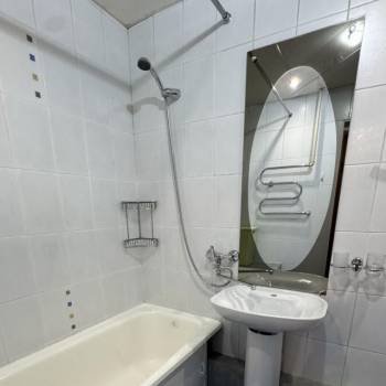 Сдается 1-комнатная квартира, 42 м²