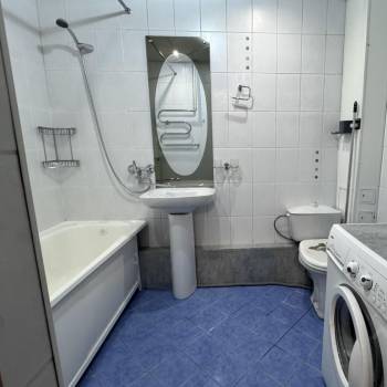 Сдается 1-комнатная квартира, 42 м²