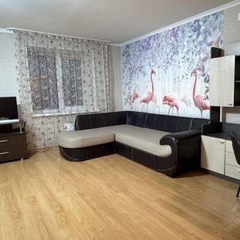 Сдается 1-комнатная квартира, 42 м²
