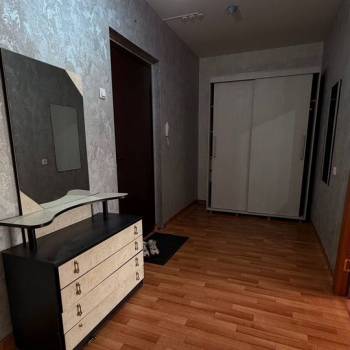 Сдается 1-комнатная квартира, 46 м²