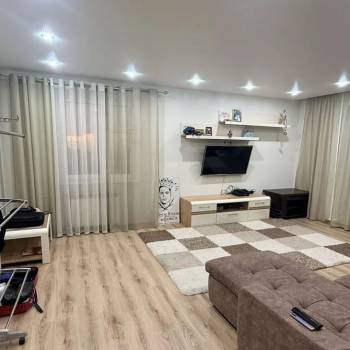 Продается 2-х комнатная квартира, 72,4 м²