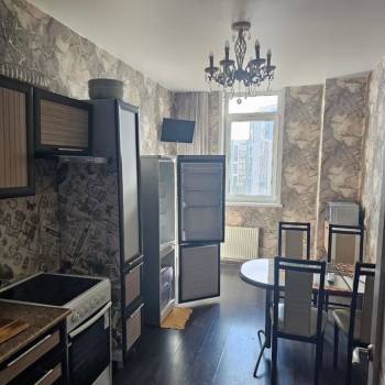 Сдается 1-комнатная квартира, 50 м²