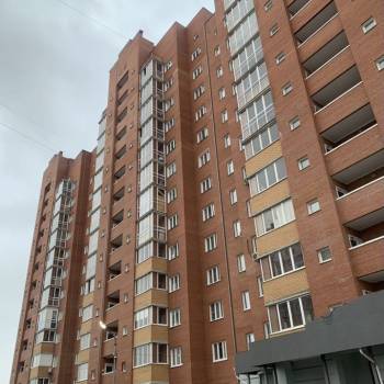 Сдается 1-комнатная квартира, 42 м²