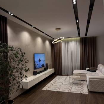 Продается 3-х комнатная квартира, 132 м²