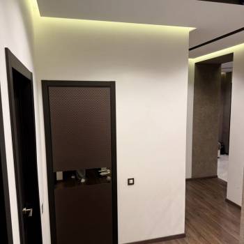 Продается 3-х комнатная квартира, 132 м²