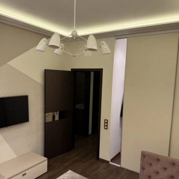 Продается 3-х комнатная квартира, 132 м²