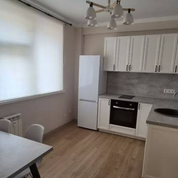 Сдается 2-х комнатная квартира, 65 м²