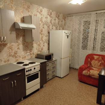 Сдается 1-комнатная квартира, 37 м²