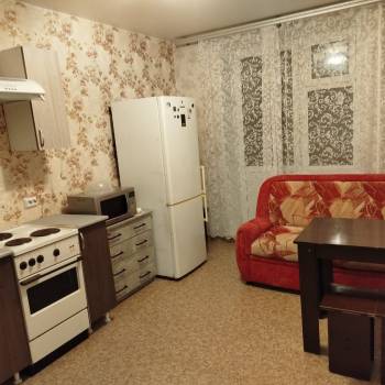 Сдается 1-комнатная квартира, 37 м²