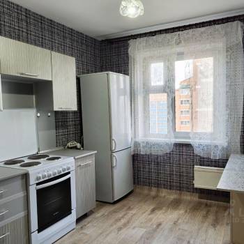 Сдается 1-комнатная квартира, 40,7 м²