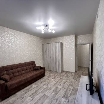 Сдается 1-комнатная квартира, 42 м²