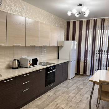 Сдается 1-комнатная квартира, 42 м²