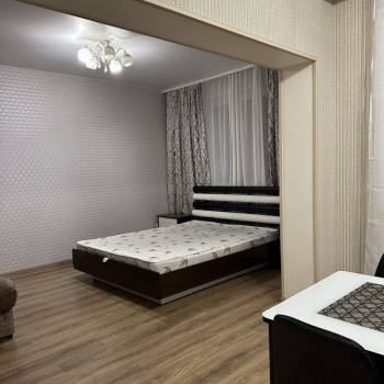 Сдается 1-комнатная квартира, 43 м²