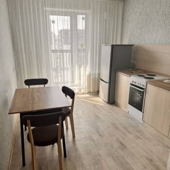 Сдается 1-комнатная квартира, 46 м²