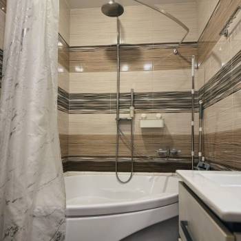 Сдается 2-х комнатная квартира, 56 м²