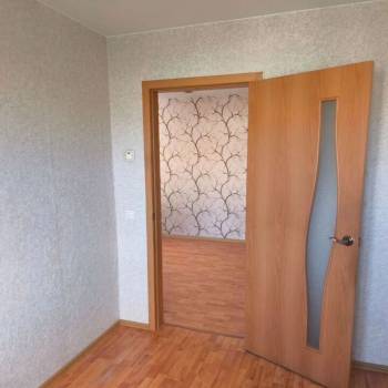 Продается Многокомнатная квартира, 61,9 м²