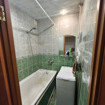 Продается Многокомнатная квартира, 61,9 м²