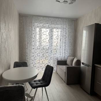 Сдается 1-комнатная квартира, 45 м²