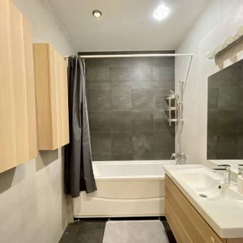 Сдается 2-х комнатная квартира, 64,3 м²