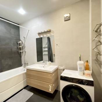 Сдается 2-х комнатная квартира, 64,3 м²