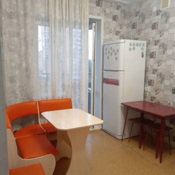 Сдается 1-комнатная квартира, 36 м²