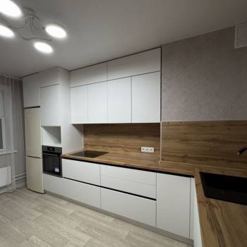 Сдается 2-х комнатная квартира, 60 м²
