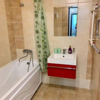 Сдается 2-х комнатная квартира, 72 м²
