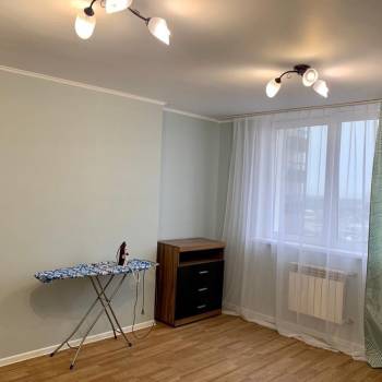 Сдается 2-х комнатная квартира, 72 м²