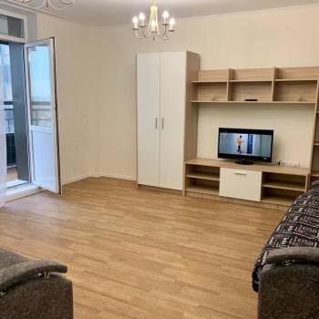 Сдается 2-х комнатная квартира, 72 м²
