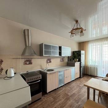 Сдается 1-комнатная квартира, 50 м²