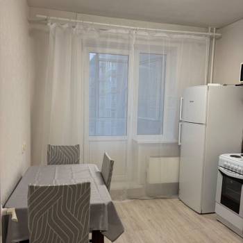 Сдается 1-комнатная квартира, 36,2 м²