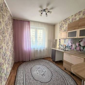 Сдается 1-комнатная квартира, 42 м²