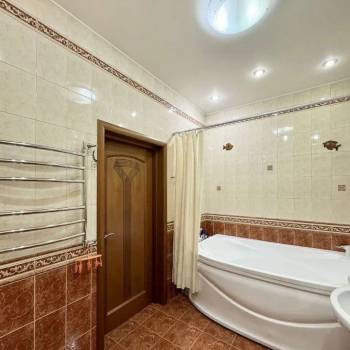 Продается 2-х комнатная квартира, 86 м²