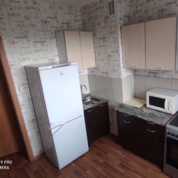 Сдается 1-комнатная квартира, 40 м²