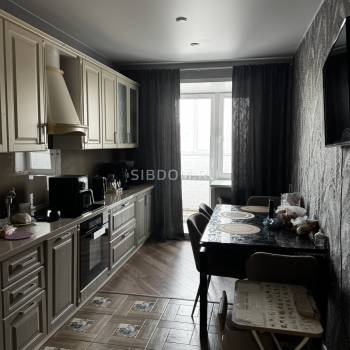 Продается 3-х комнатная квартира, 107 м²