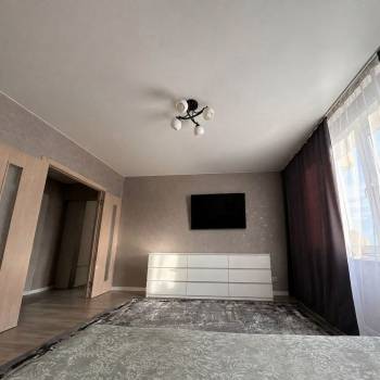 Продается 1-комнатная квартира, 41,2 м²