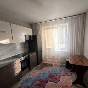 Продается 1-комнатная квартира, 41,2 м²