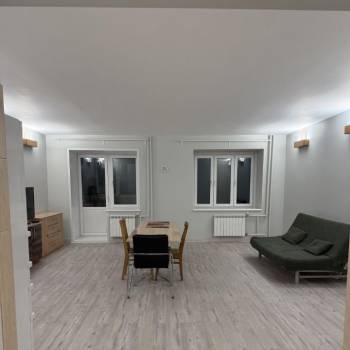 Сдается 2-х комнатная квартира, 81 м²