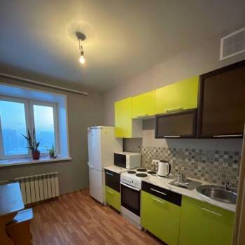 Сдается 2-х комнатная квартира, 58 м²