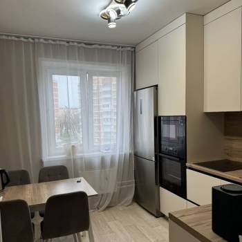 Продается 1-комнатная квартира, 41,5 м²