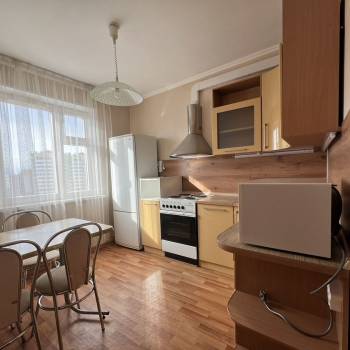 Сдается 2-х комнатная квартира, 55 м²